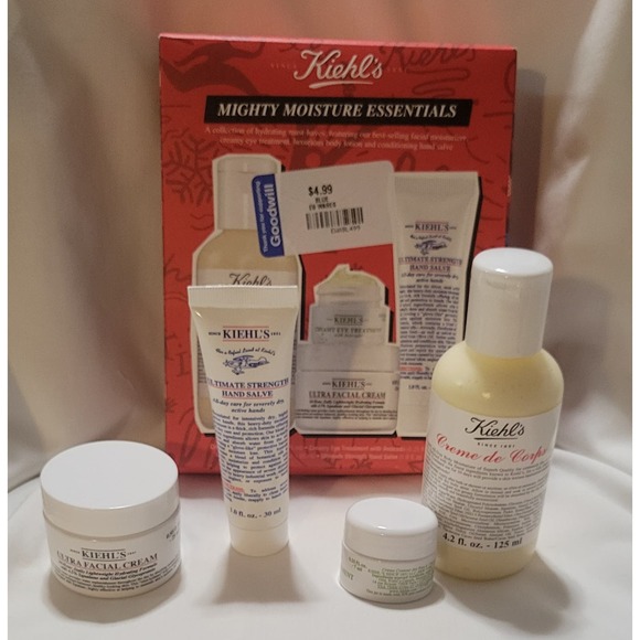 Kiehls mighty Moisture Essentials - Picture 1 of 16